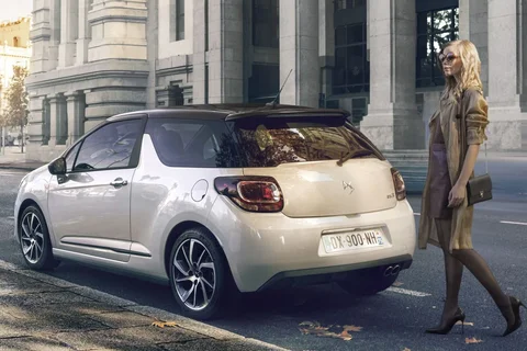 DS 3 PureTech 110 Sport Chic 2016 view 2