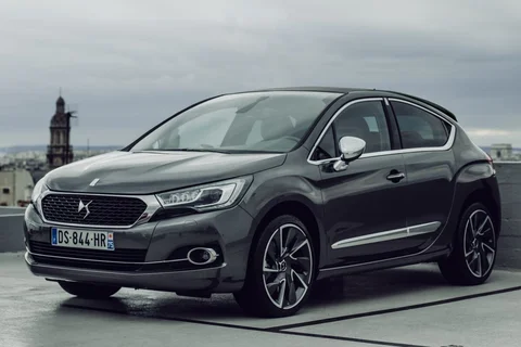 DS 4 BlueHDi 120 Chic 2015 view 7