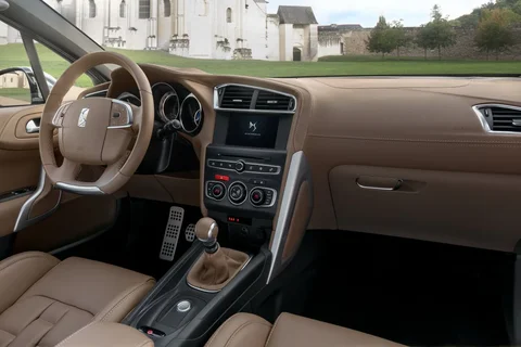DS 4 BlueHDi 120 Chic 2015 view 9