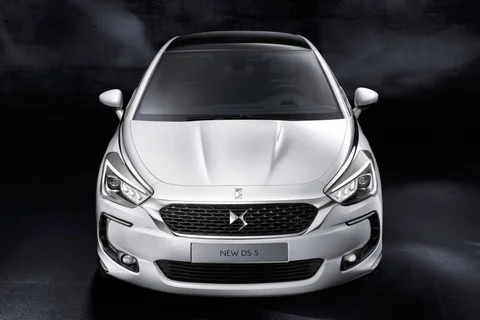DS 5 BlueHDi 180 Chic 2015 view 2