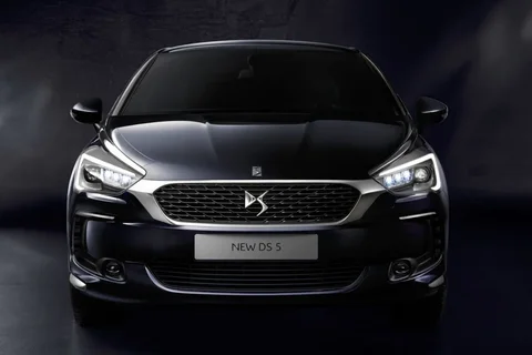 DS 5 BlueHDi 180 Chic 2015 view 5