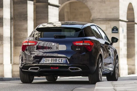 DS 5 BlueHDi 180 Chic 2015 view 10