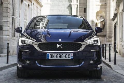 DS 5 BlueHDi 180 Chic 2015 view 12