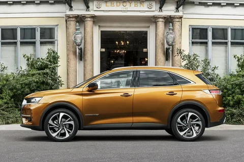 DS 7 Crossback PureTech 130 Business 2020 view 4