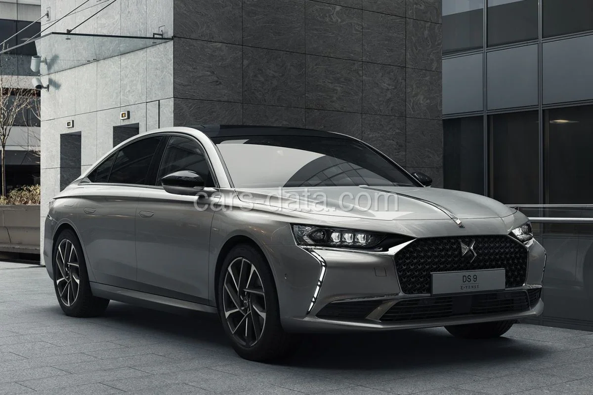 DS 9 E-Tense 250 Esprit de Voyage 2023 front view