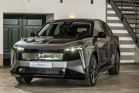 DS N°7 FWD Long Range 245hp 2026 suv изглед 9