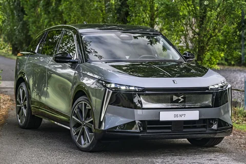 DS N°7 FWD Long Range 245hp 2026 suv изглед 11