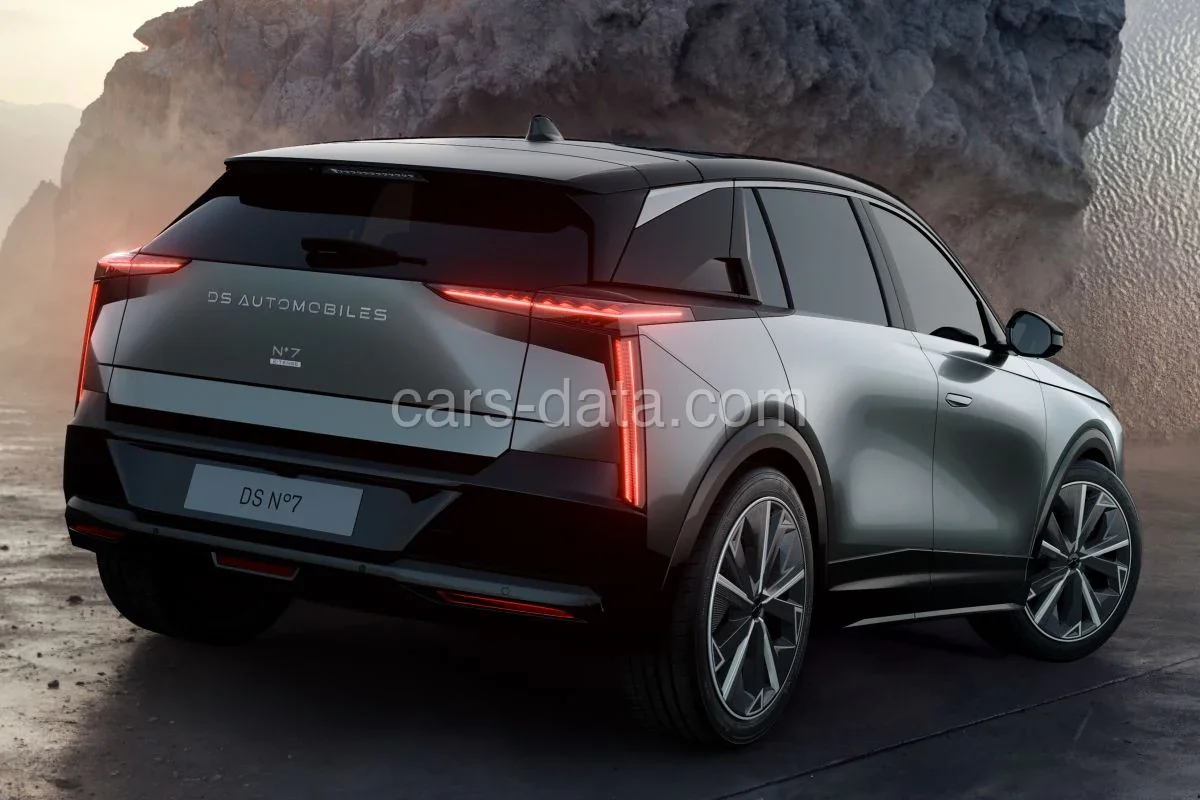 DS N°7 FWD Long Range 245hp 2026 suv изглед отпред