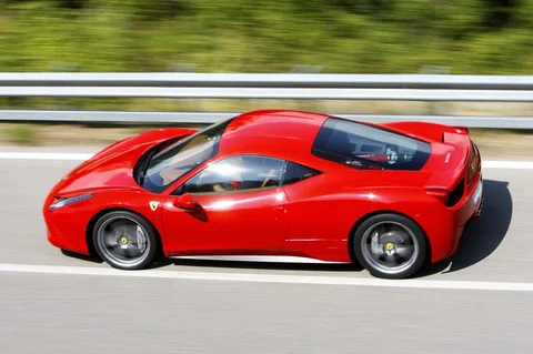 Ferrari 458 Speciale HELE 2014 view 8