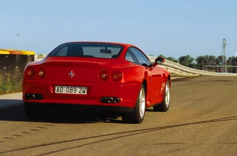 Ferrari 550 Maranello 1996 view 5