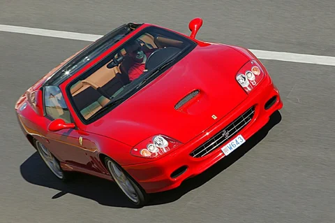 Ferrari 575M Superamerica 2005 view 5