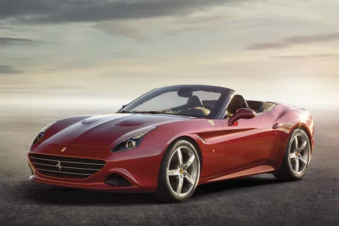 Ferrari California T 2014 view 4