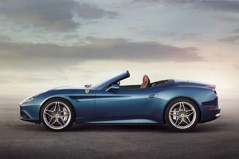 Ferrari California T 2014 view 7