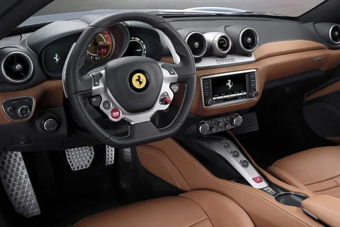 Ferrari California T 2014 view 9
