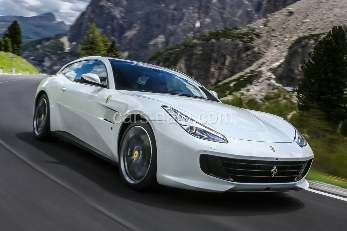 Ferrari GTC4 Lusso V8 2017 front view