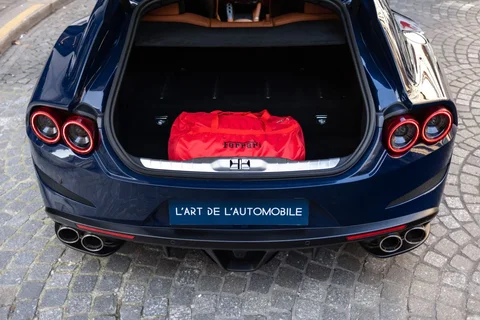Ferrari GTC4 Lusso V8 2017 view 6
