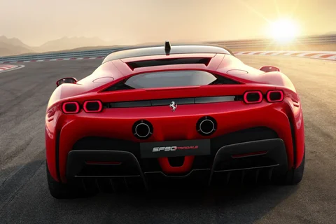 Ferrari SF90 XX Stradale 2023 view 8