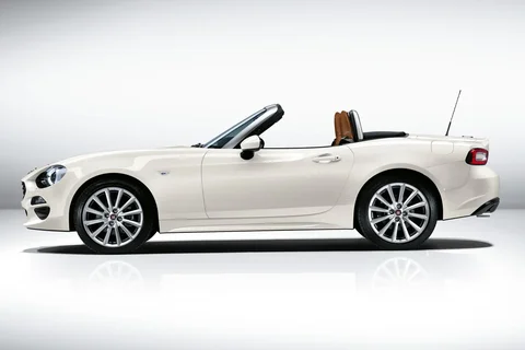 Fiat 124 Spider 1.4 MultiAir 16v 2016 view 3