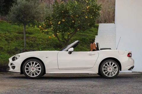 Fiat 124 Spider 1.4 MultiAir 16v 2016 view 7