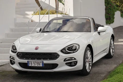 Fiat 124 Spider 1.4 MultiAir 16v 2016 view 9