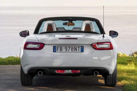 Fiat 124 Spider 1.4 MultiAir 16v 2016 view 12