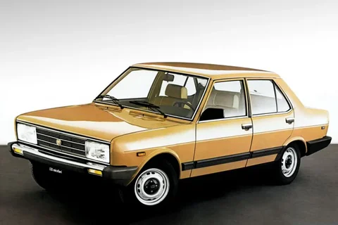 Fiat 131 1600 CL 1981 view 2