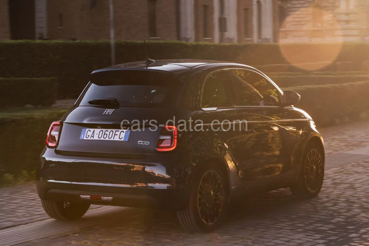 Fiat 500 500e 24kWh Action 2020 front view