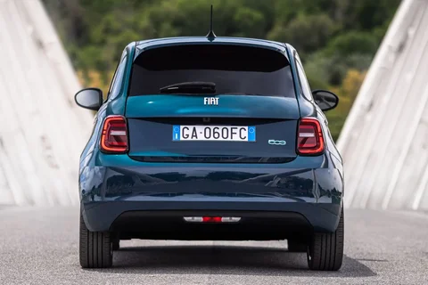 Fiat 500 500e 24kWh Action 2020 view 9