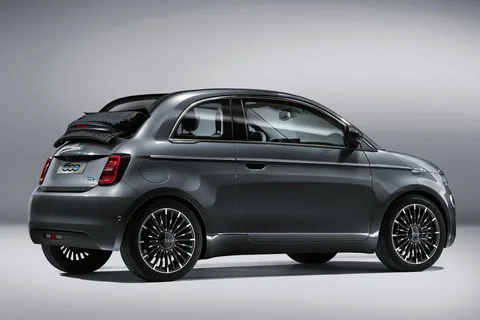 Fiat 500 500eC 42kWh Red 2021 view 9