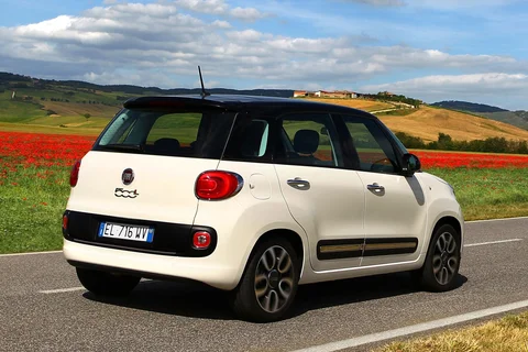 Fiat 500L 1.3 MultiJet 85 Easy 2013 view 9