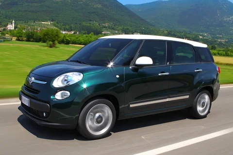 Fiat 500L Living 1.6 MultiJet 105 Easy 2013 view 3