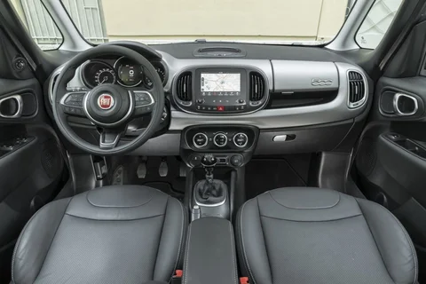 Fiat 500L Wagon 1.3 MultiJet 95 PopStar 2017 view 9