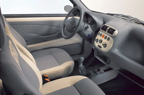 Fiat 600 50th Anniversary 2005 view 2
