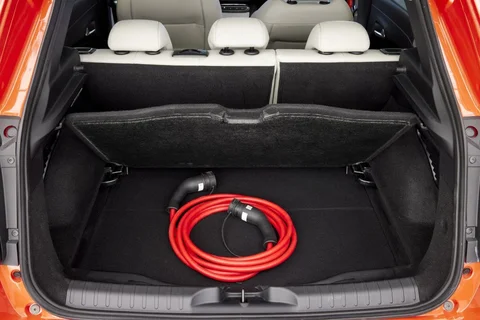Fiat 600 Hybrid 110 La Prima 2025 view 4