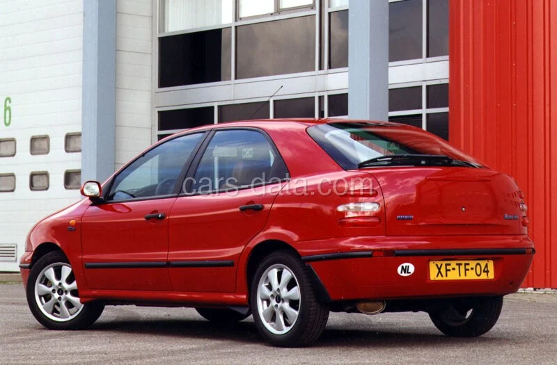 Fiat Brava 1.9 JTD HSX 1998 front view