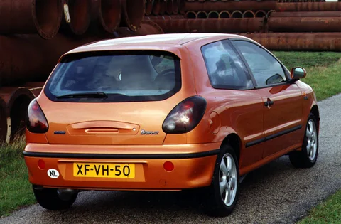 Fiat Bravo 1.8 16V GT 1998 view 5