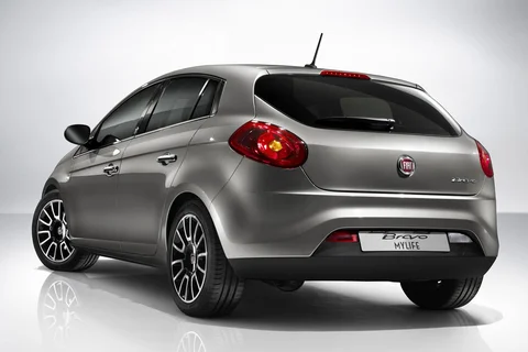 Fiat Bravo 1.4 16v Dynamic 2010 view 6