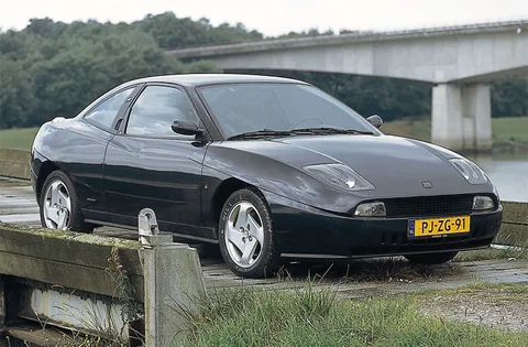 Fiat Coupé 2.0 16v 1994 view 4