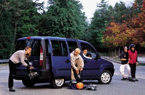 Fiat Doblò 1.9 JTD ELX 2001 view 3