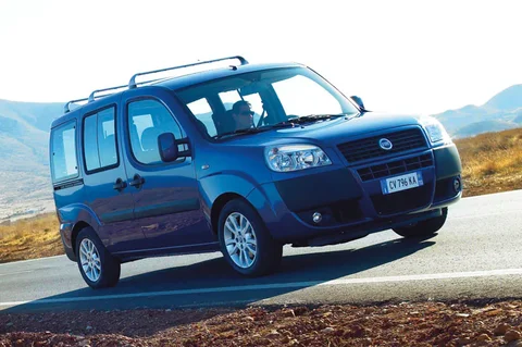 Fiat Doblò 1.3 Multijet 16v Active 2005 view 3