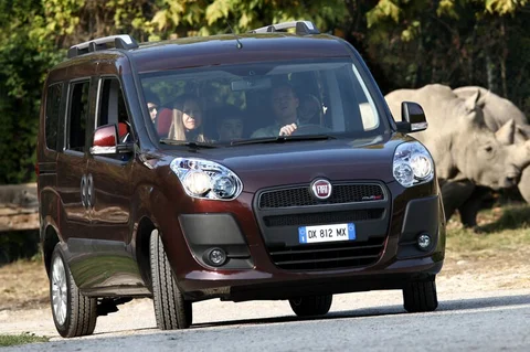 Fiat Doblò 1.4 16v Active 2010 view 10