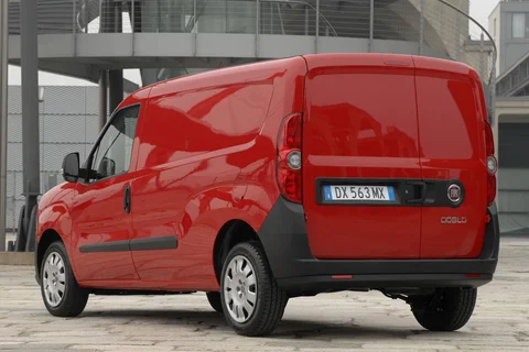 Fiat Doblò Combinato 1.6 MultiJet 105 Start&Stop SX 2012 view 2