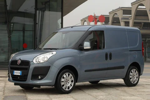Fiat Doblò Combinato 1.6 MultiJet 105 Start&Stop SX 2012 view 5