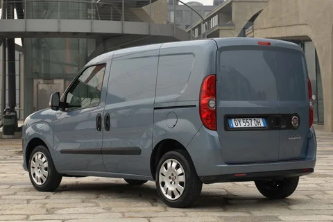 Fiat Doblò Combinato 1.6 MultiJet 105 Start&Stop SX 2012 view 6