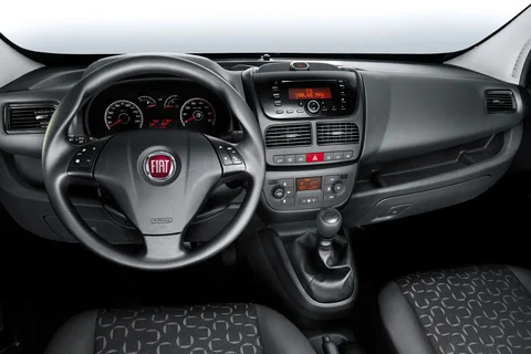Fiat Doblò Combinato 1.6 MultiJet 105 Start&Stop SX 2012 view 8