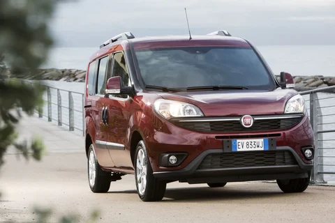 Fiat Doblò 1.4 16v Easy 2015 view 7