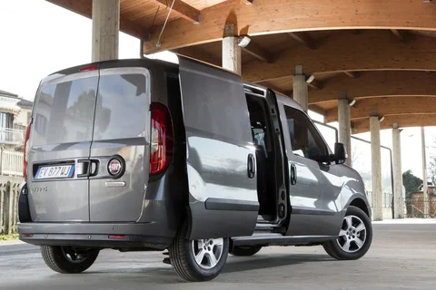 Fiat Doblò Cargo 2.0 MultiJet 135 2015 view 4