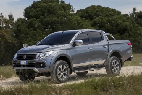 Fiat Fullback Double Cab 150hp SX 2016 view 3