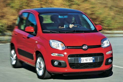 Fiat Panda 1.2 69 Lounge 2019 view 3