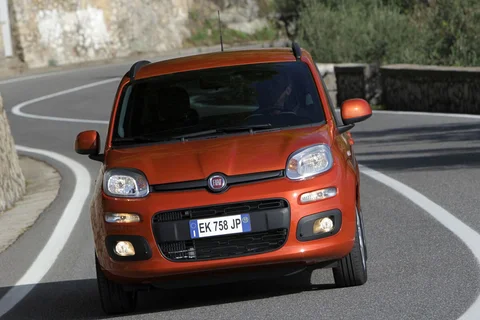 Fiat Panda 1.2 69 Lounge 2019 view 11